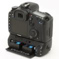 Canon EOS 7D Body + Battery Grip Canon BG-E7 () + Canon LP-E6 () (..)